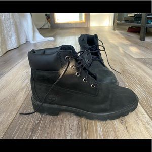 Nearly-new boys Timberland waterproof boots 🥾